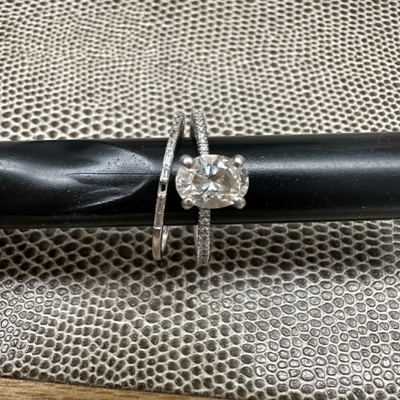 1 ct Platinum Oval Brilliant Diamond Ring Size 8 with Kasia Band - Picture 1 of 7